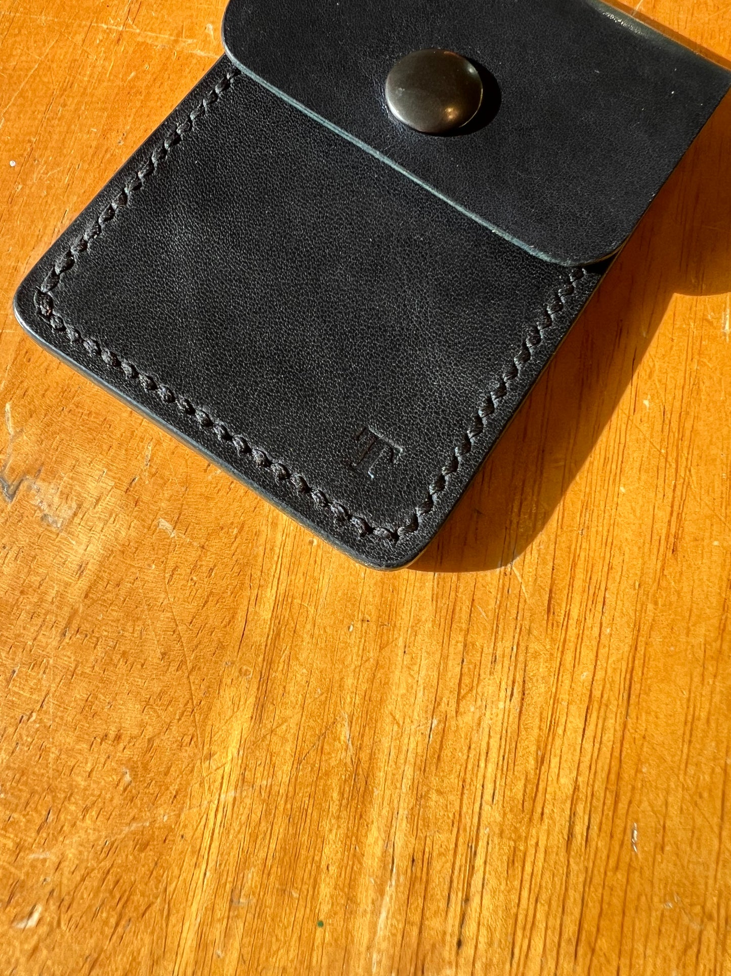 EDC Vertical Snap Wallet