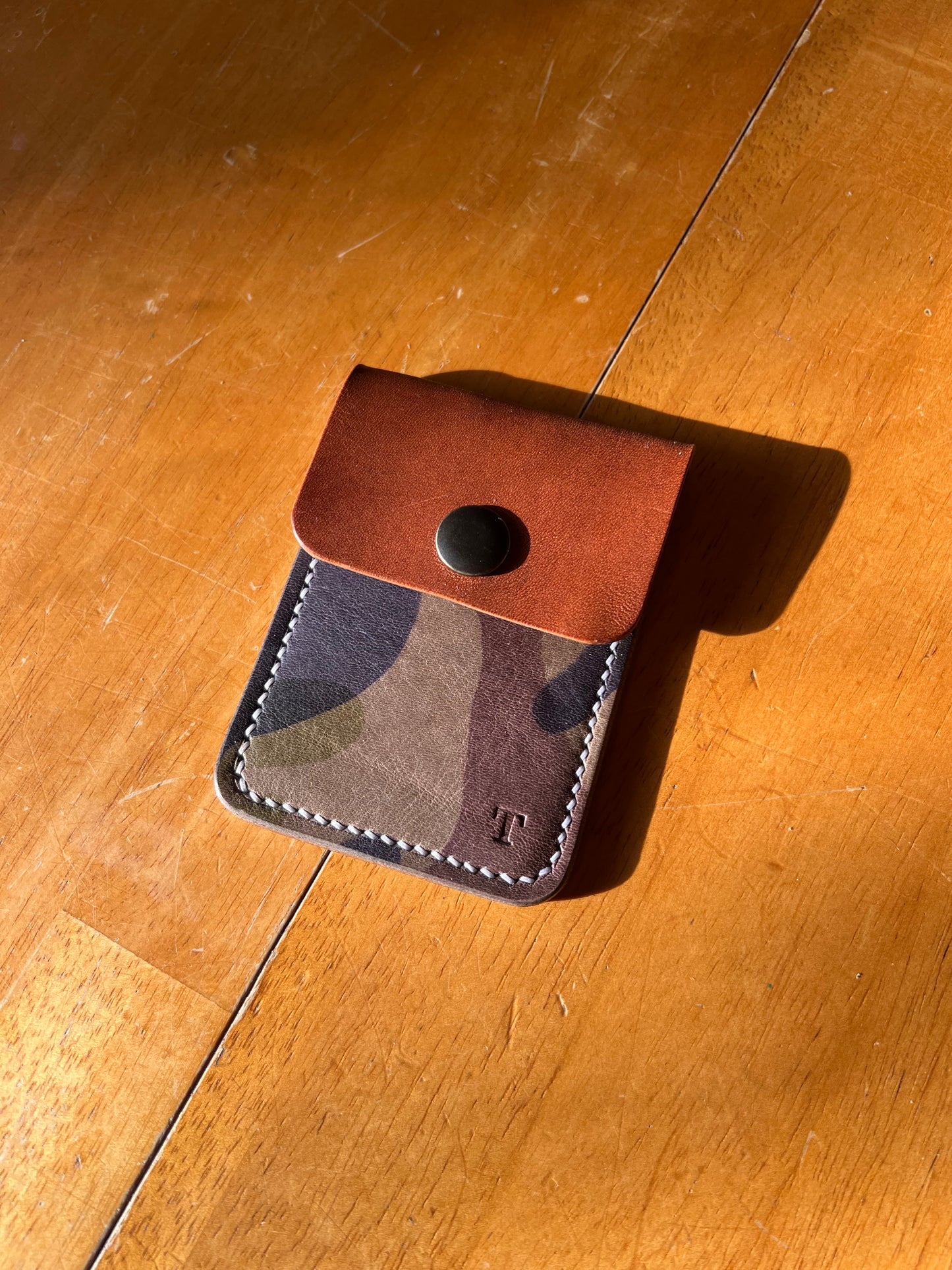 EDC Vertical Snap Wallet